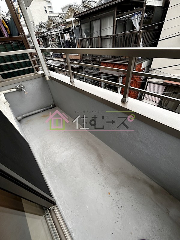 新高1丁目戸建 ベランダ