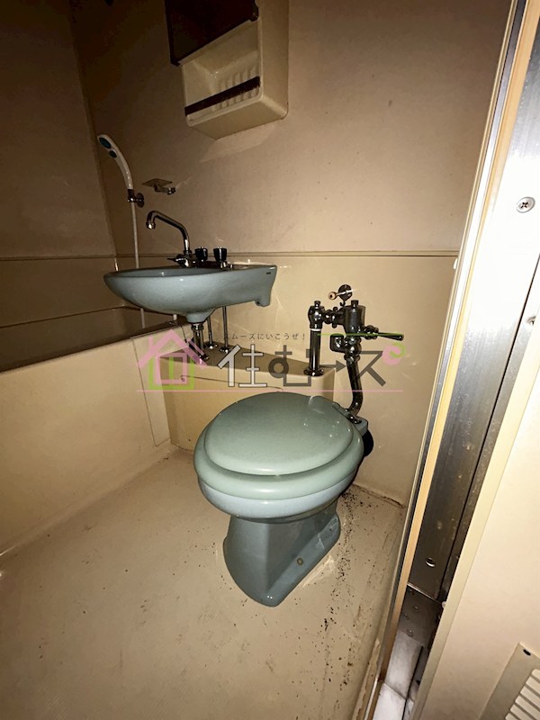 新大阪コーポビアネーズ ベランダ