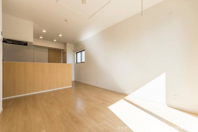 シャルマン勝山南 リビング