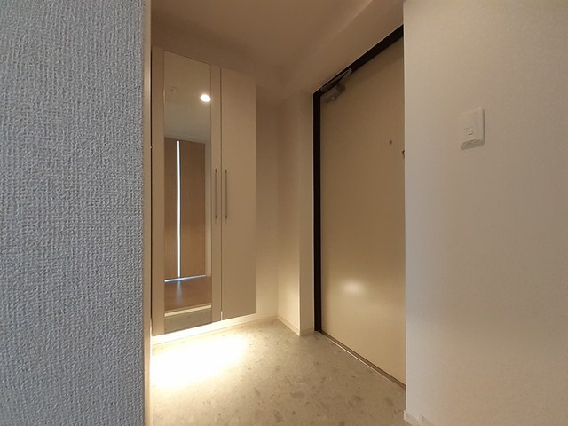 ムーンヒルズ大阪 玄関