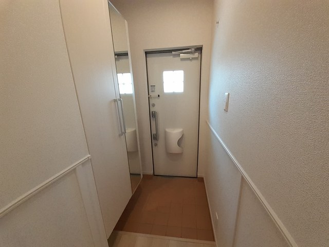 カーサ　フォンターナ 玄関