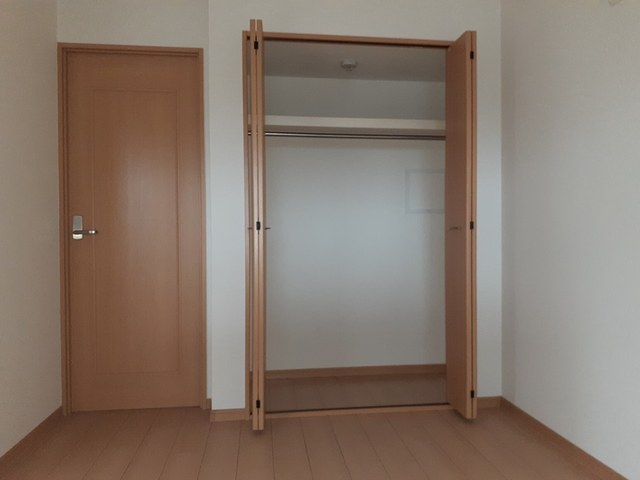 メゾン・フロールＩＭＡＫＵＢＯ その他2