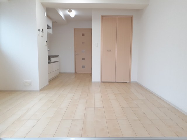 ラ　ヴィータ西梅田 リビング