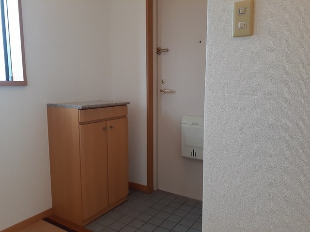 アクセス７３ 玄関