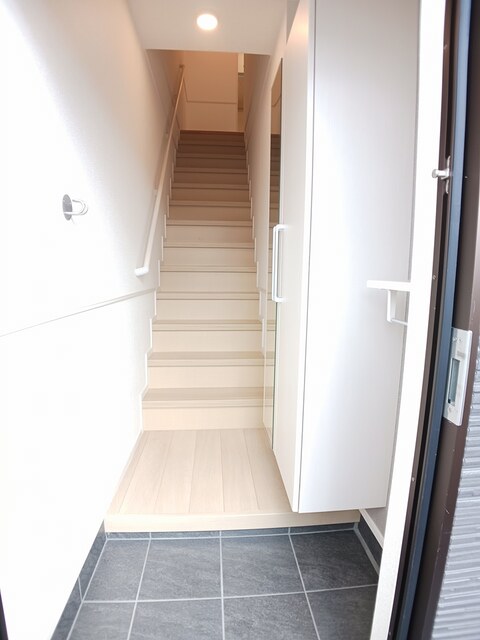 桜の町　千里川住宅 玄関