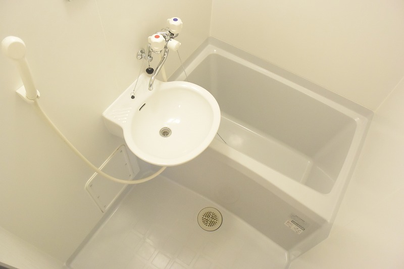 レオパレスＴＨ 風呂画像