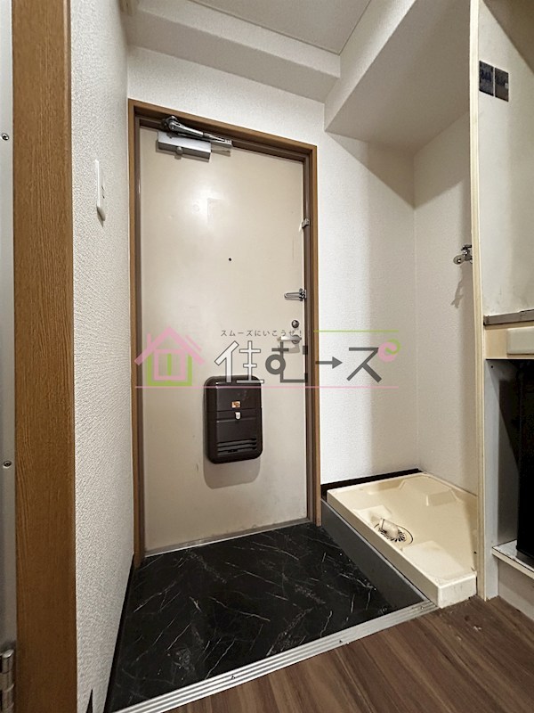 ライズ芦原橋 玄関