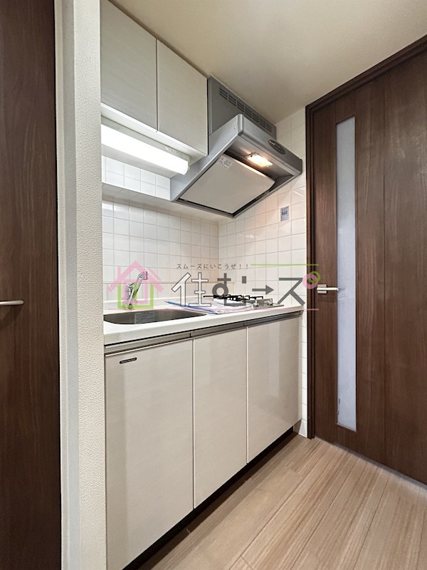 プレサンス難波フィネスト キッチン