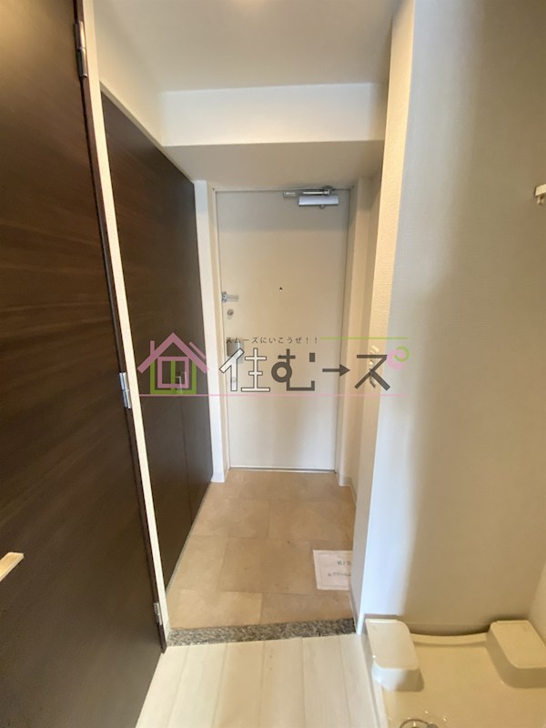 エステムコートディアシティWEST 玄関