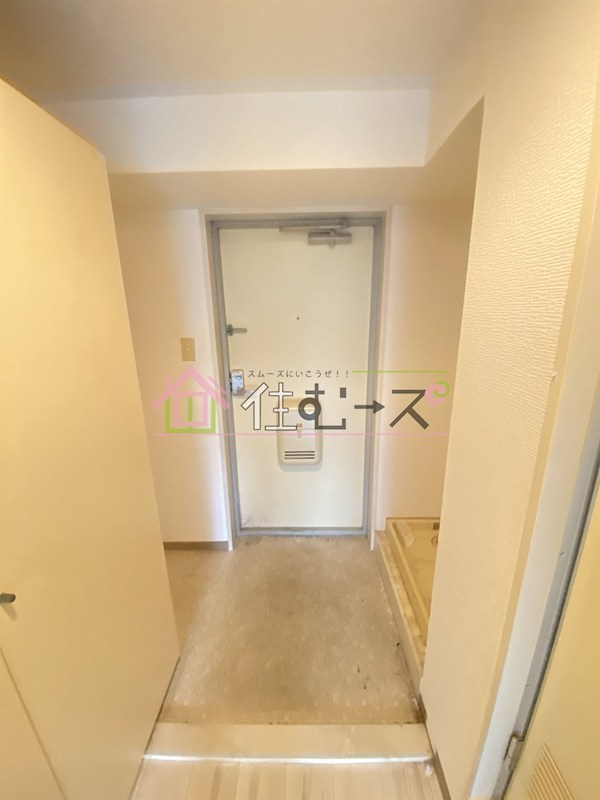 内外うつぼビル 玄関