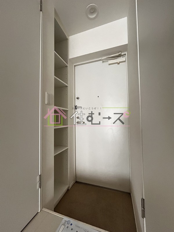 エスプレッソ難波Ⅱ 玄関