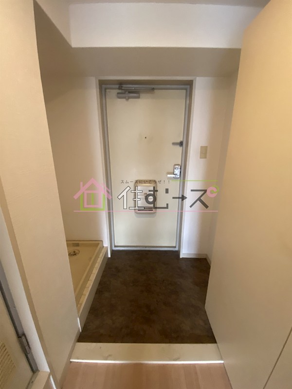 内外うつぼビル 玄関