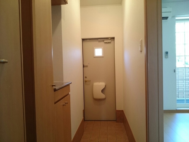 ミルト・ヴィラ　Ｂ 玄関