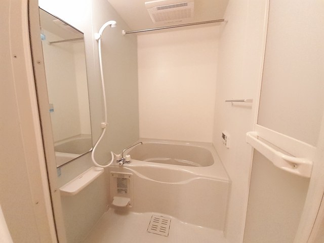 サニ－クレ－ルＢ棟 風呂画像