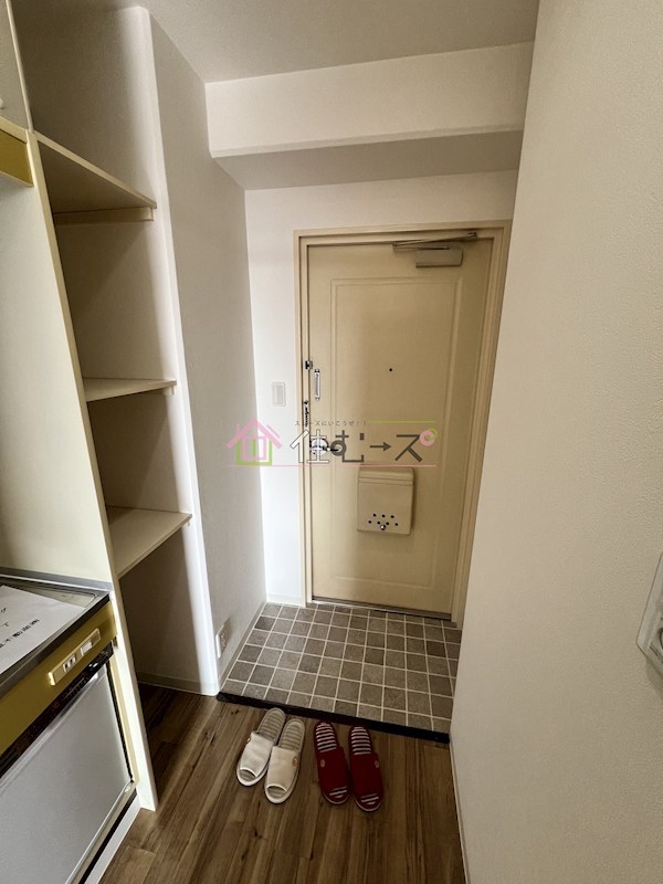 エクセレント中道 玄関