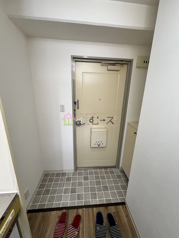 エクセレント中道 玄関