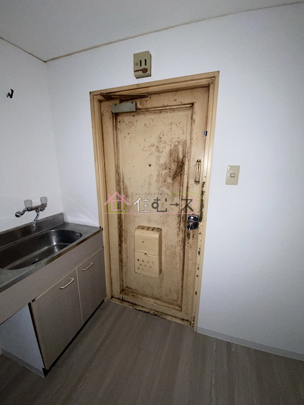 CoCoメゾン西田辺 玄関