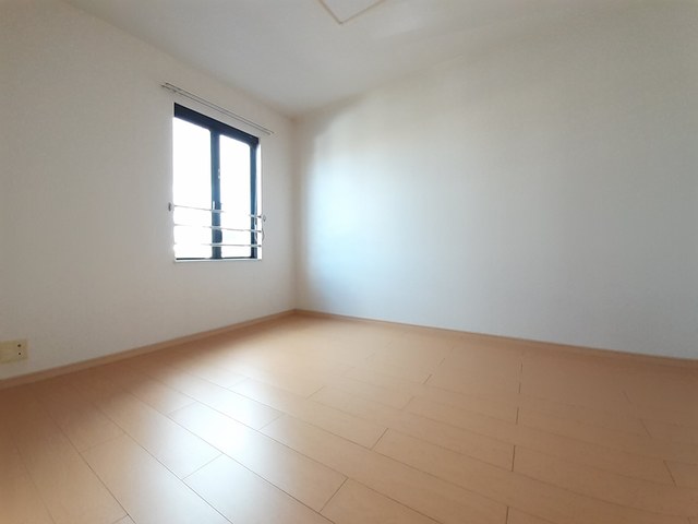 ミルト　ブリーゼ その他3