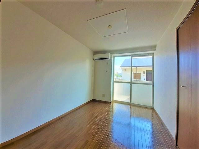 ウエストランド リビング