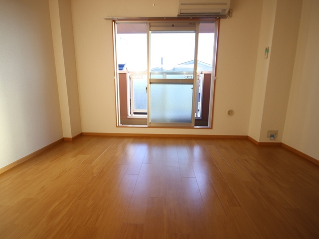 エトワール里中 リビング