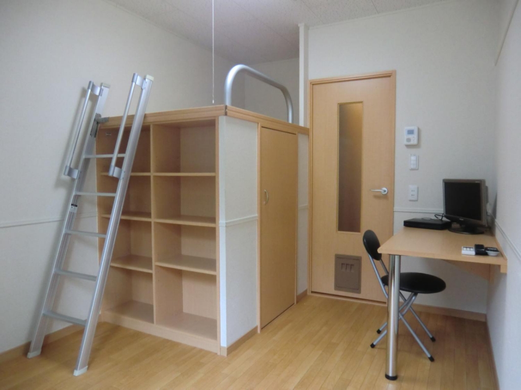 レオパレスウッディーコート リビング