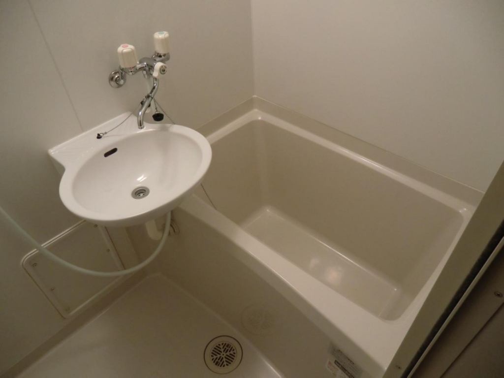 レオパレスウッディーコート 風呂画像