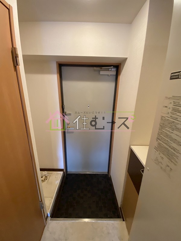 オズレジデンス天下茶屋 玄関