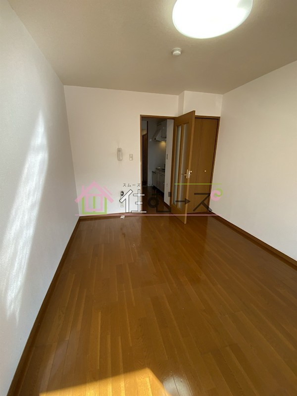 ラフィーネ聖天坂 リビング