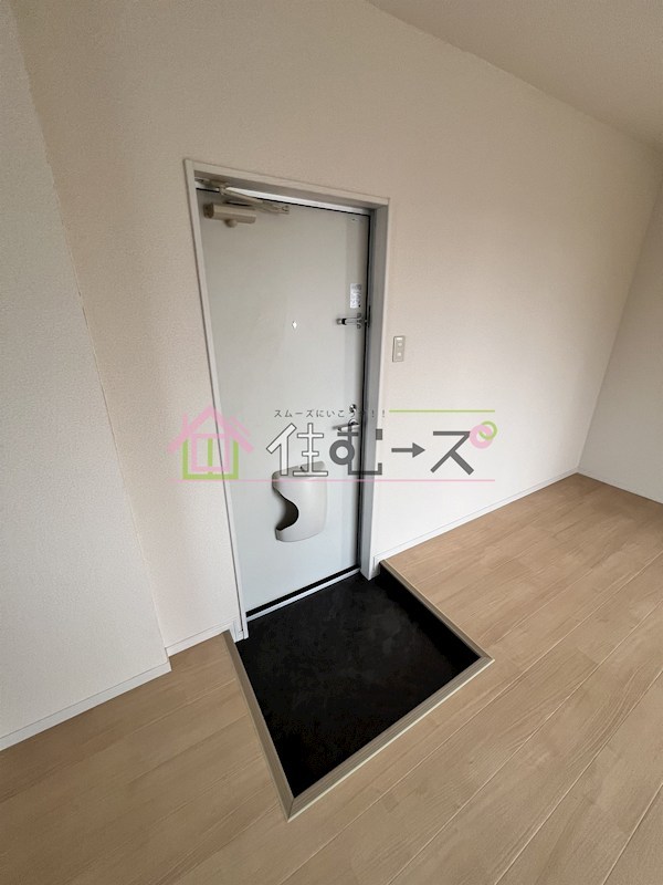 ヴィラナリー清水 玄関