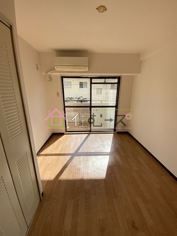 朝日プラザパレ・セーヌ ベッドルーム