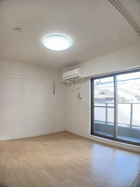 コンテ　クレール リビング