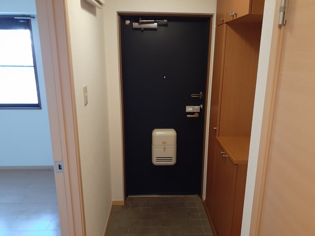 フォレスティア 玄関