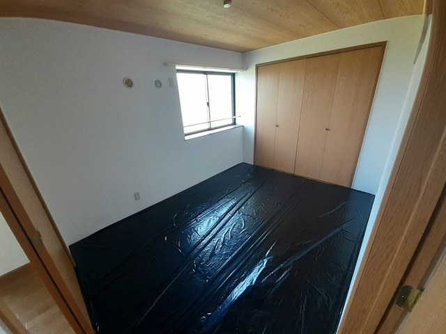 リヴ・エファート その他4