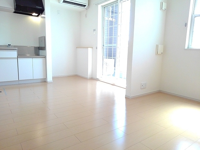 ヴィラ　カレント　イースト リビング