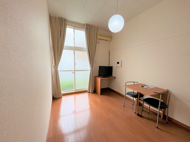 レオパレスＦｕｃｈｕ　Ｋｉｔａ リビング