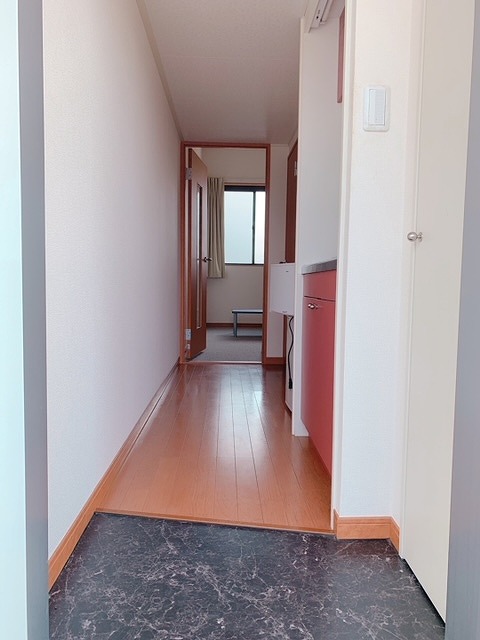 レオパレスパッシィオーネ 玄関