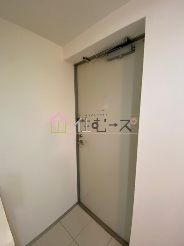 CHATEAU NAMBA RIPPLE 玄関