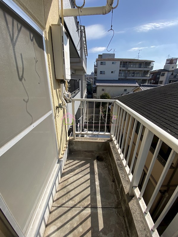 ワイエスハイツ ベランダ