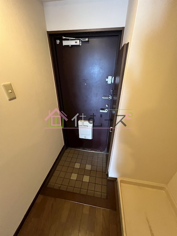 メゾンパシフィック 玄関