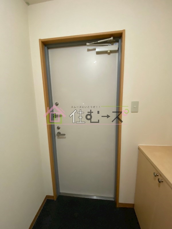 MY江之子島マンション 玄関