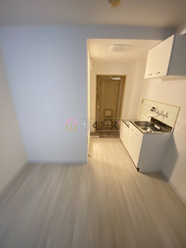 遠里小野728ハイツ リビング