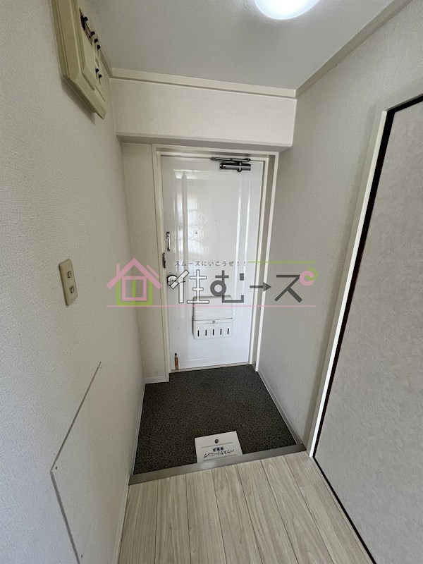 メゾンマツウラ 玄関