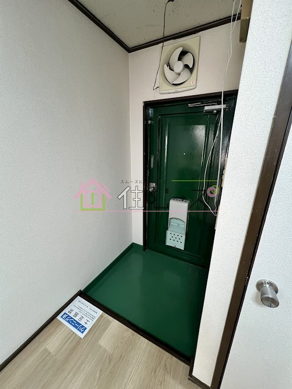 コーポ善山 玄関