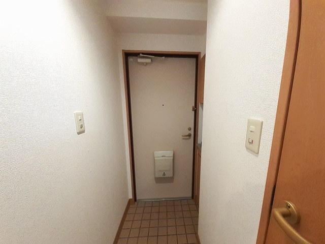 クローバーハイツ 玄関