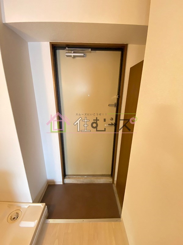 ルミエール南堀江 玄関