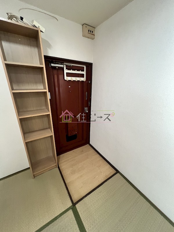 富来マンション 玄関