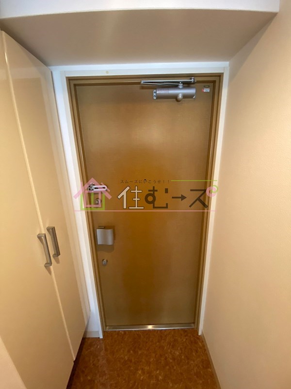 コーポYAHATAナンバ元町 玄関