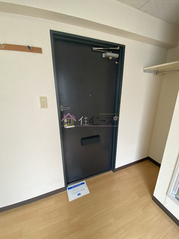 グランドハイツ野田 玄関