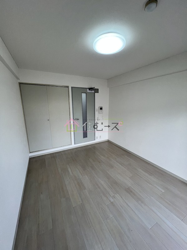 北梅田サニーアパートメント リビング