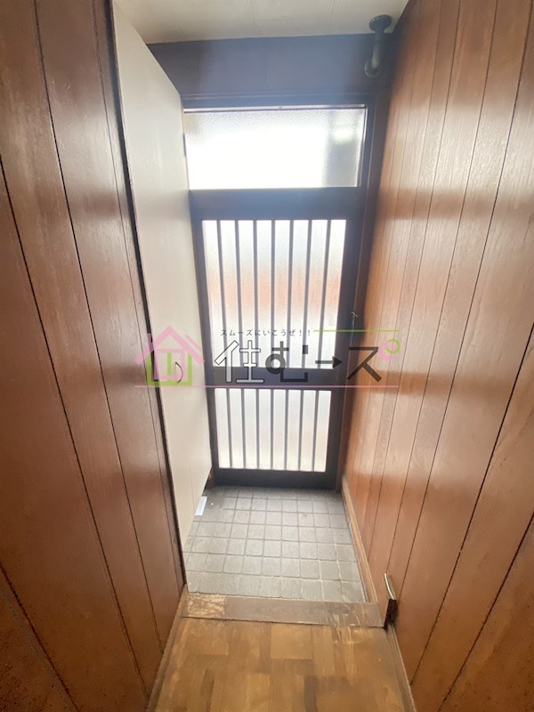 福島戸建貸家 玄関